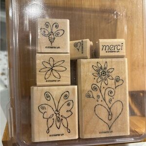 Stampin' Up! Floral and Heart Wooden Stamp Set - Natural Tan